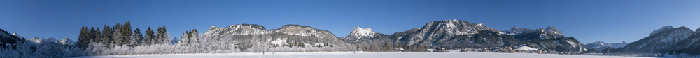 Preview Tannheimer Tal und Berge im Winter.jpg